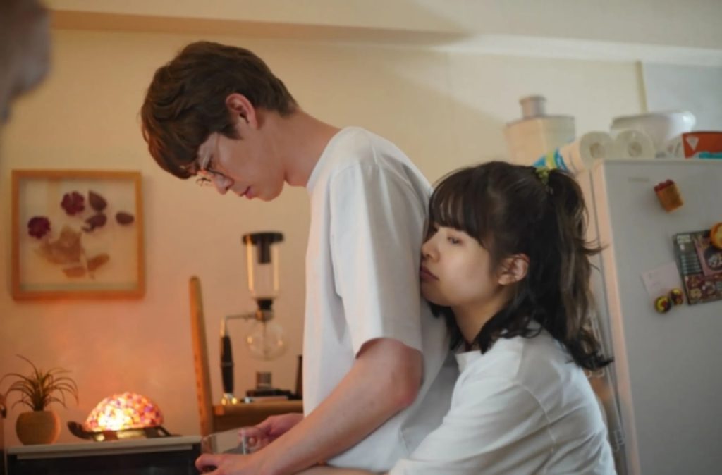 อุปสรรคที่หนักกว่าเรื่องเพศ: ความขัดแย้งระหว่างการเลี้ยงลูกกับชั่วโมงทำงาน